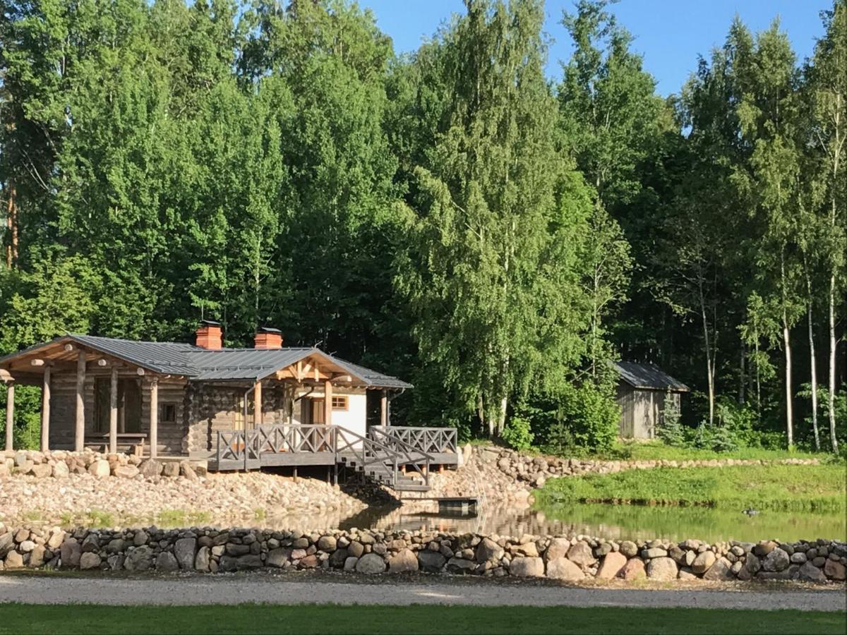 Dzirnavas Pirtsmaja * Cesvaine
